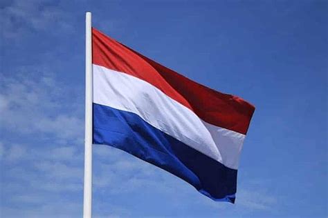 Hollanda bayrağı ve anlamı